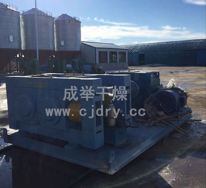 黑龍江齊齊哈爾650型造粒機(jī)安裝現(xiàn)場(chǎng)